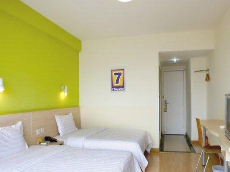 GreenTree Inn Zhejiang Jinhua Yiwu International Trade City Changchun Street Shell Hotel Exterior foto